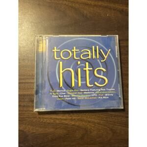 Totally Hits - Audio CD By Various Artists - GOOD